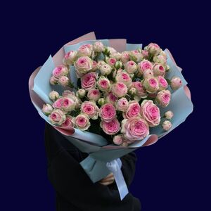 Монобукет из 9 кустовых роз Кэйт Линн